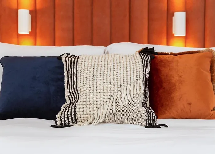 The Snug Townhouse