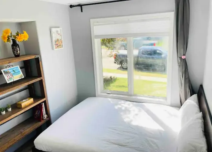 Sweet 5 Bedrooms Single House In Hinton