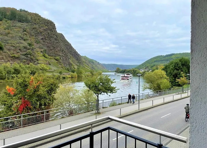 Villa Moselufer, schönste Aussicht, Luxuriös, Netflix, Burg Cochem