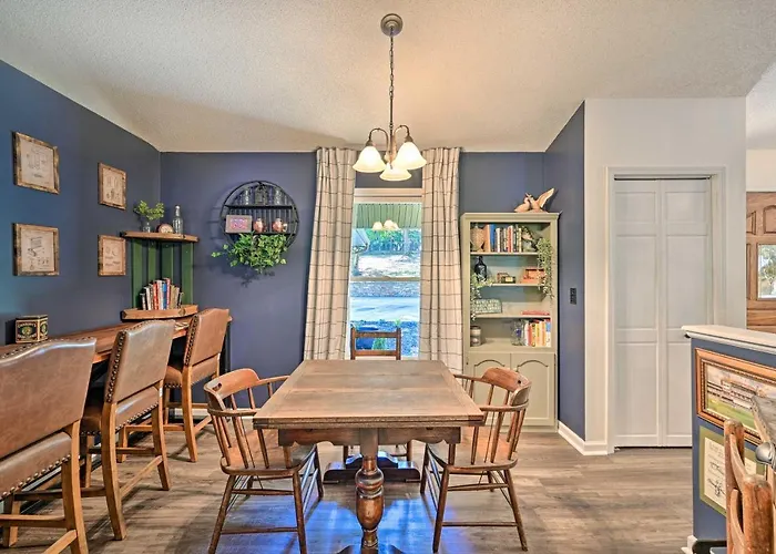Game Room + Fire Pit! Multi-Level Anderson Home