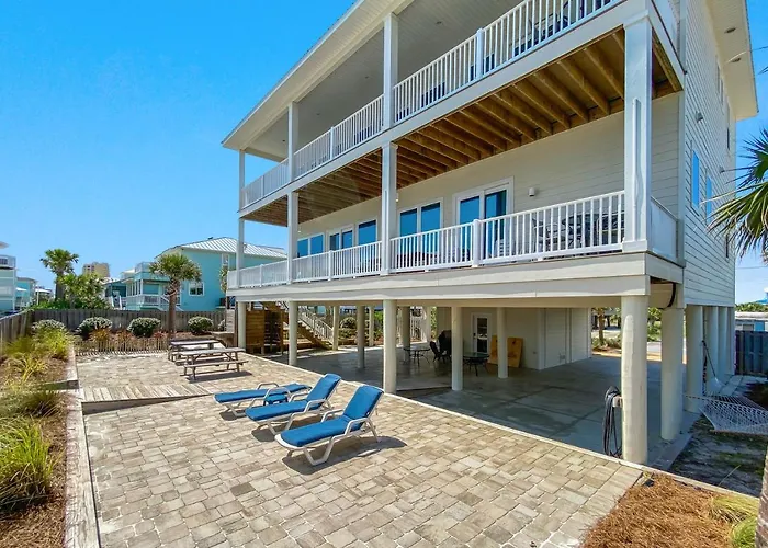 New Gulf Front With Game Room Family Friendly!