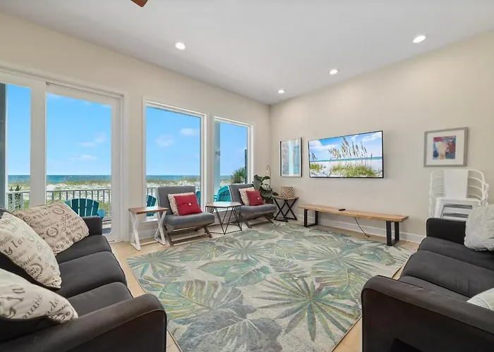 New Gulf Front With Game Room Family Friendly!