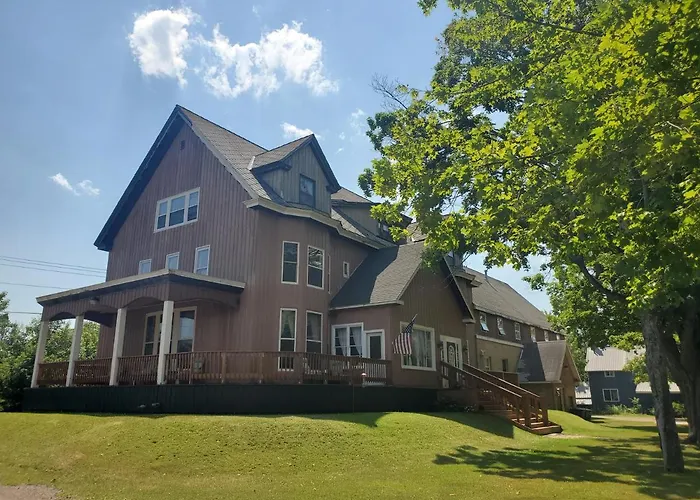 Daniell Manor