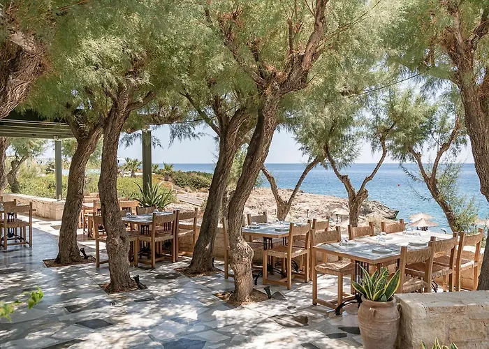 Kakkos Bay Hotel And Bungalows