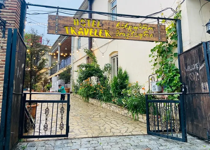 Hotel Traveler