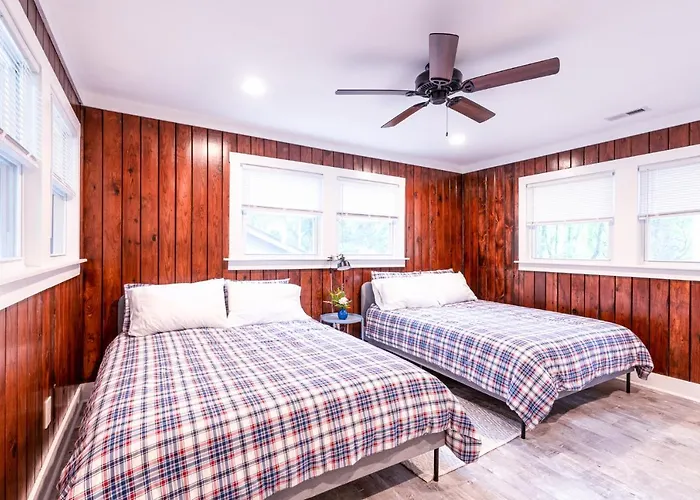 Foggy Bottom Cabins