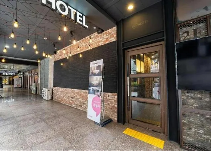 26 Hotel