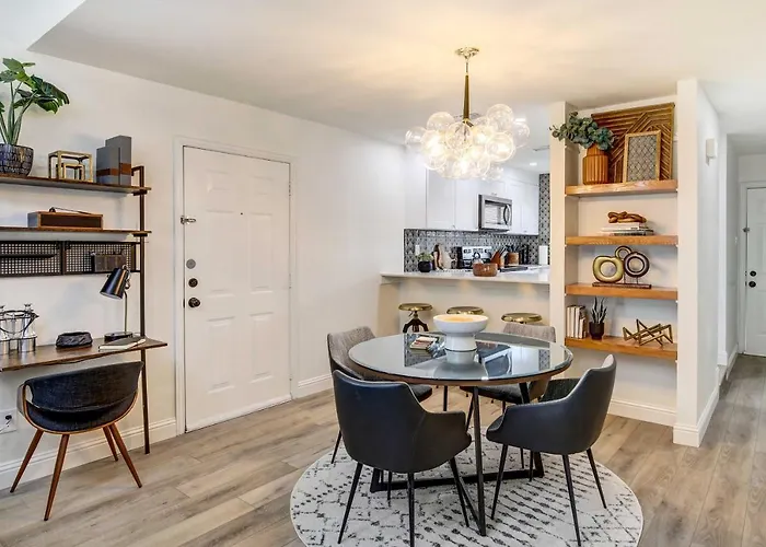 Stylish Allen Home Near Watters Creek Village