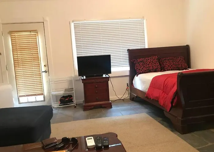 Cozy, Cheerful & Charming Cabin - Historic Julian