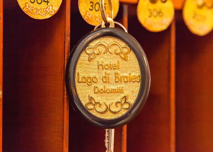 Hotel Lago Di Braies