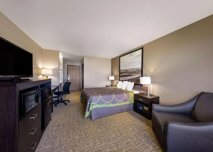 Super 8 By Wyndham Jackson Mn