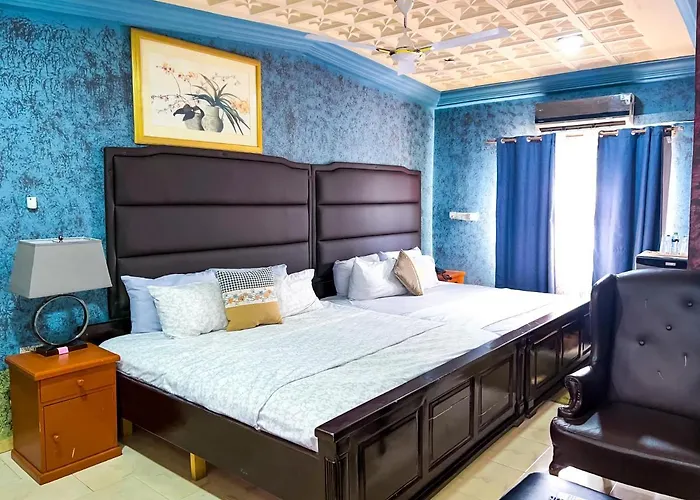 Golden Touch Executive Hotel