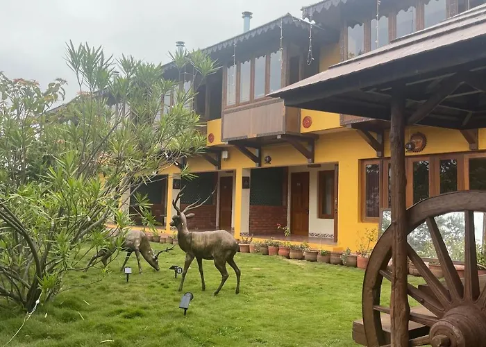 Habba Kadal Kashmiri Heritage Hotel & Hub