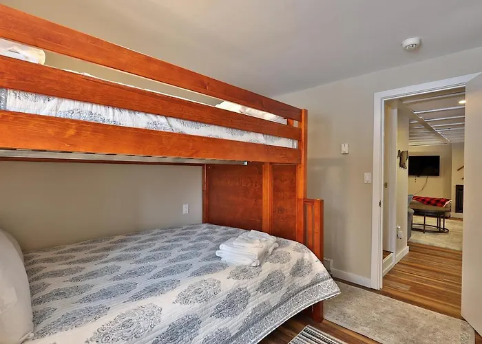 Premium 5 Bedroom Pet Friendly Private Home With Hot Tub Bear Run