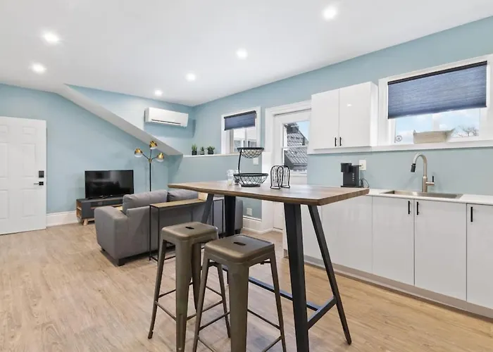 Downtown Collingwood Unit A, By Property Valet