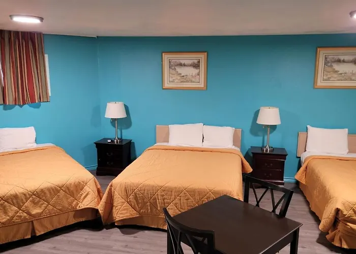 Trade Winds Motel