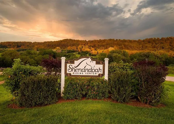 Relaxing 2Bedroom Townhome W/Playroom & Great View