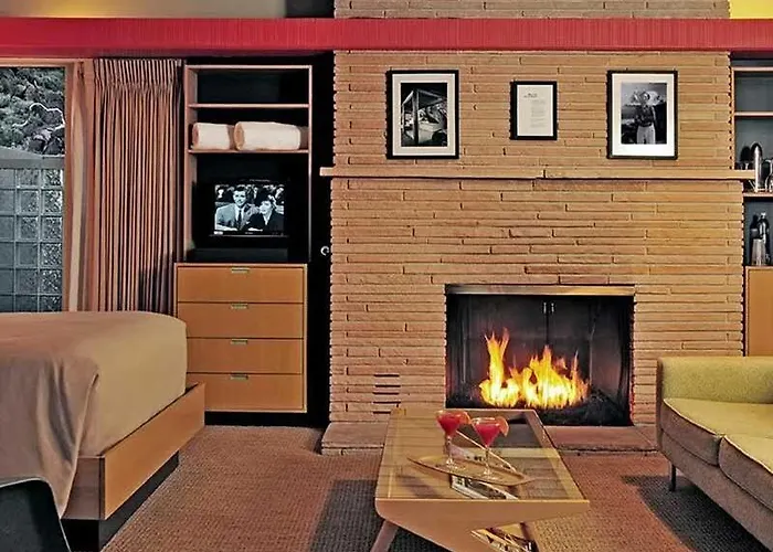Orbit In - 21 And Over - A Town & Desert Boutique Hotel (Adults Only)