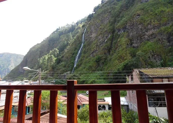 Posada J