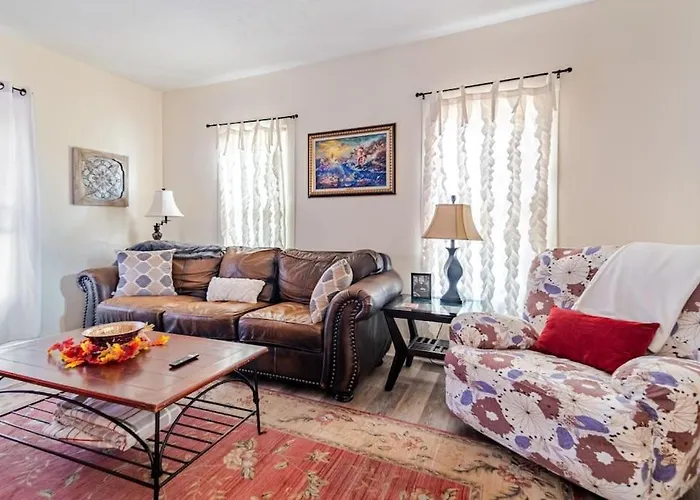 Cottage In The Falls, 3 B, 2 Bath, Fireplace