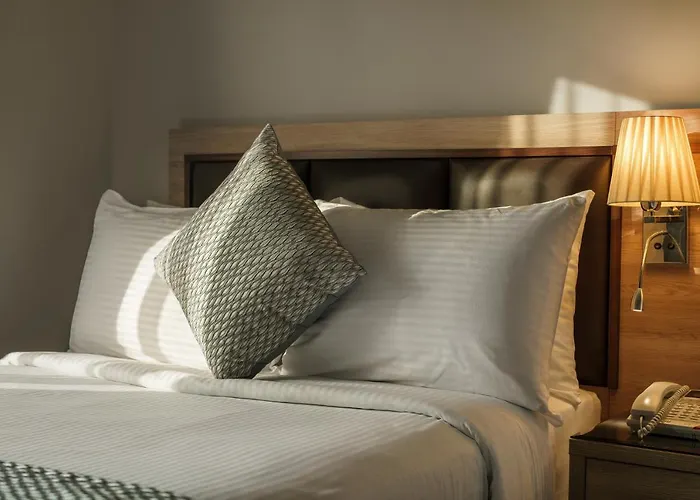 Hotel Holiday International