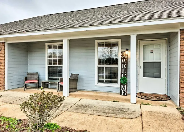 Ocean Springs Home W/ Sunroom ~ 5 Mi To Beach