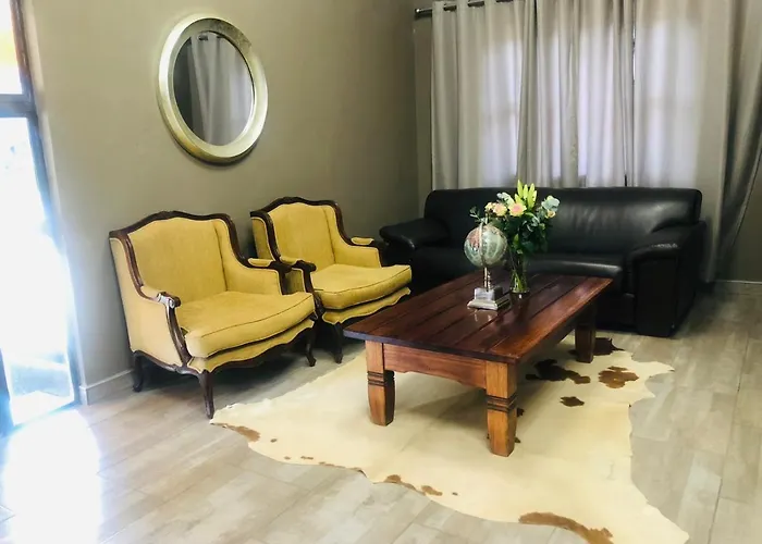 Nongoma Lodge & Inn Cc