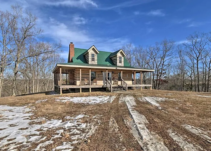 Quiet & Secluded Berea Cabin On 70-Acre Farm!