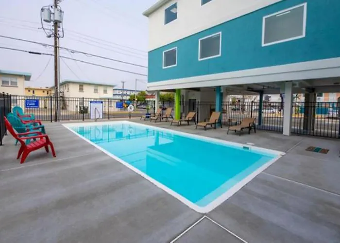 The Waves Hotel, An Ascend Collection Hotel