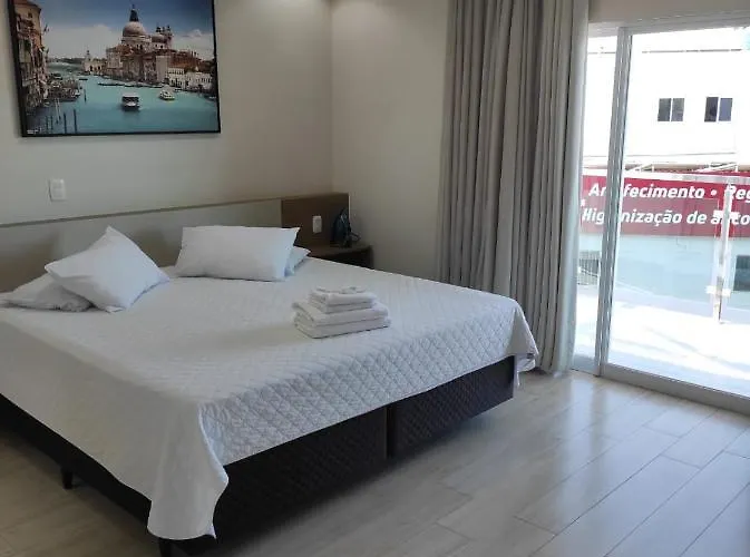 Hotel Serrano
