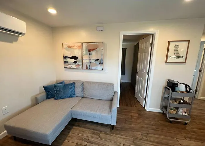 La Casita De Whittier, Private Unit W/Patio Area, Disney, Biola, Knotts