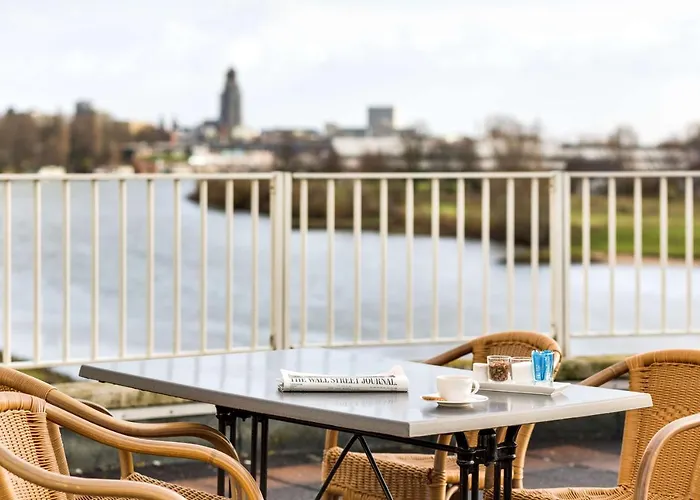 Nh Arnhem Rijnhotel