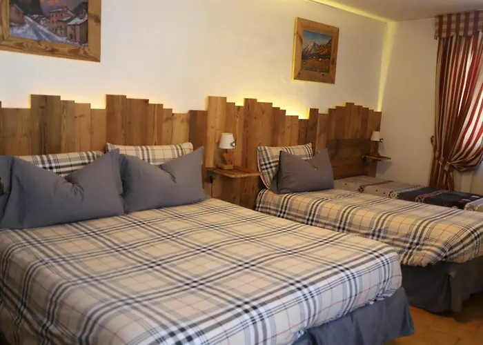 Hotel Bucaneve