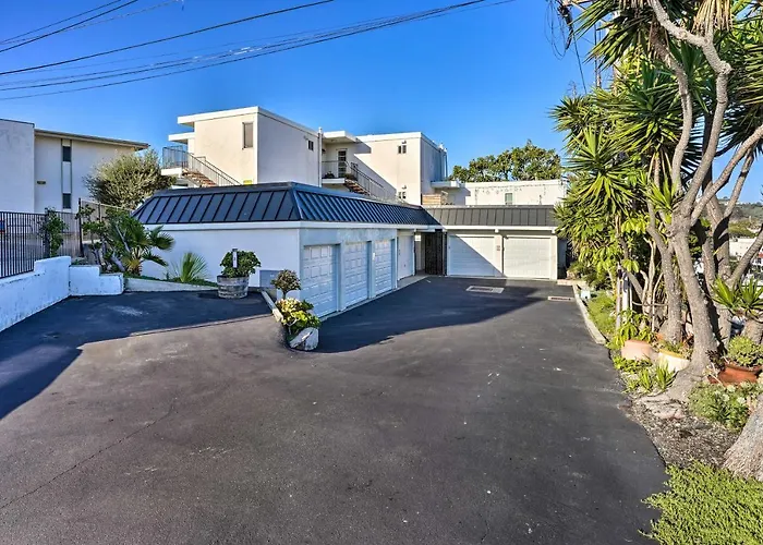 San Clemente Condo W/ Gorgeous Views: Near Beach!