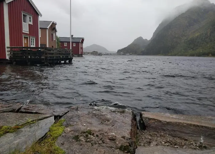 Sjogata Riverside Rental And Salmon Fishing