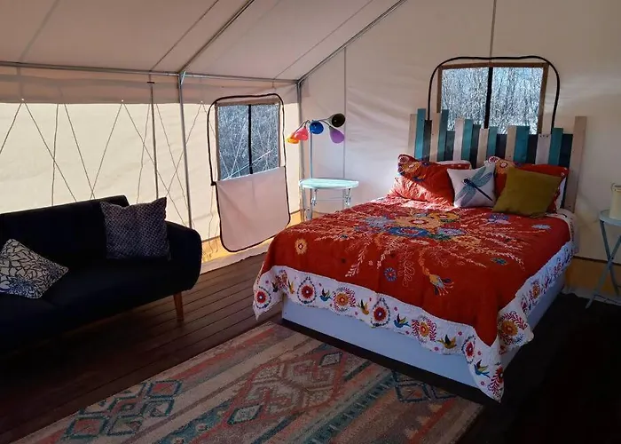 Cozy Glamp Tents At Wildland Gardens