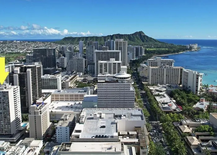 Prime Location - Waikiki Full Kitchen& Laundry