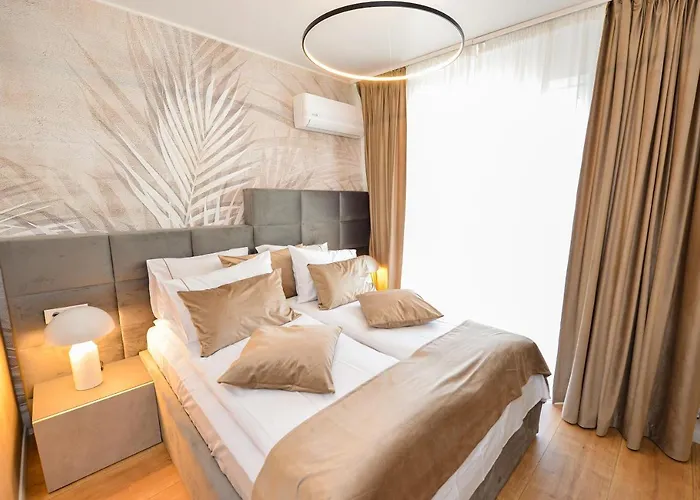 One By One By Grand Accommodation