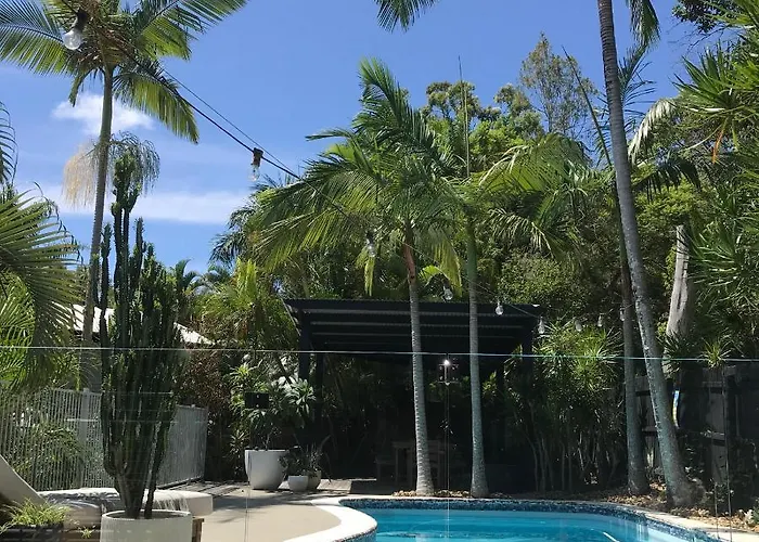 Palm Springs Vibe - Gorgeous Large Home, Superb Location