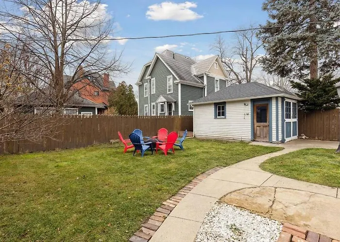 Historic + Pet-Friendly Gem