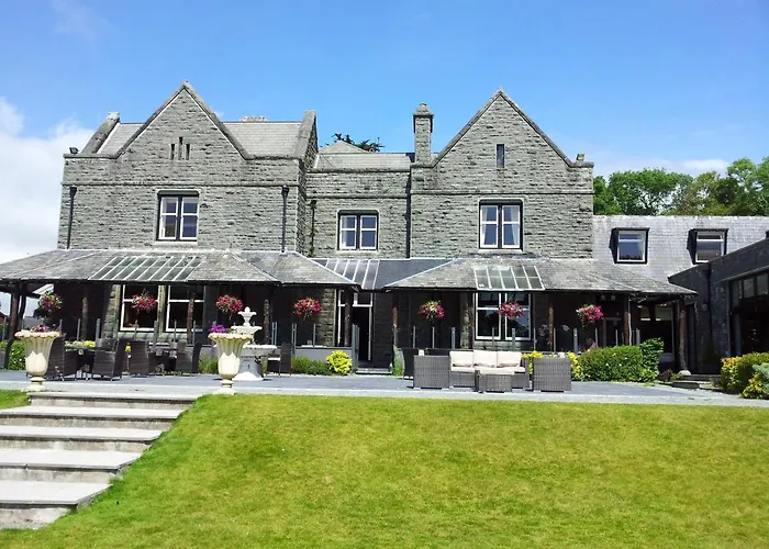 Bron Eifion Hotel