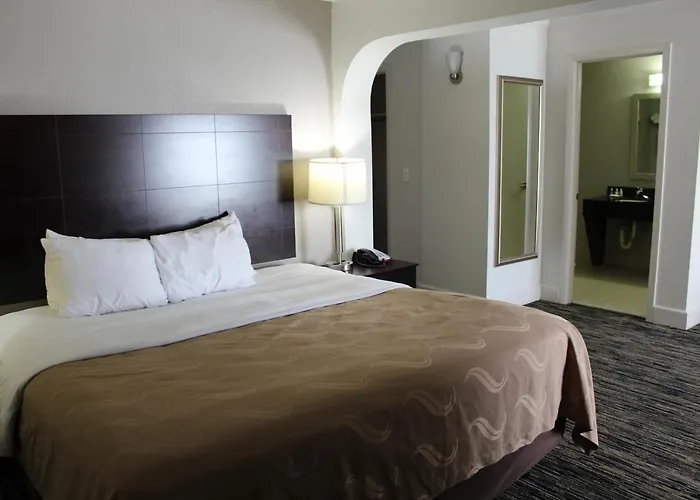 Quality Inn Crossville Near Cumberland Mountain State Park