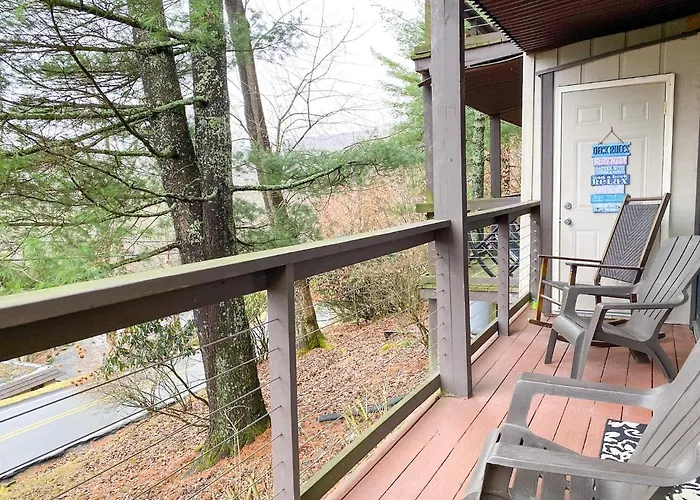 Beech Please Cozy Beech Mountain Stay