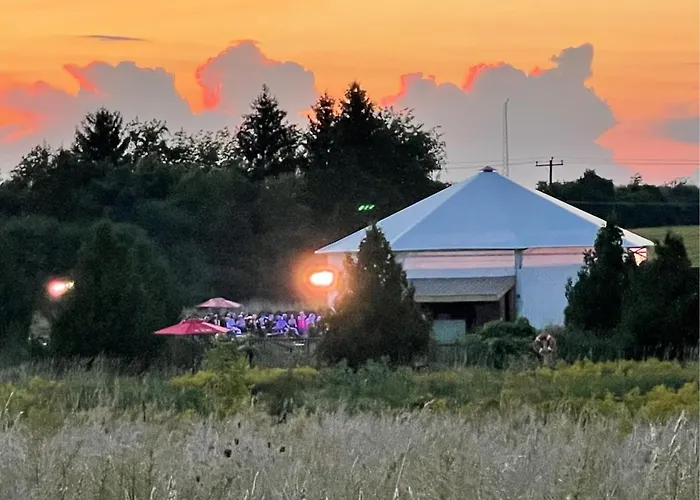 The Eddie Hotel And Farm