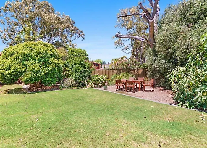 Stylish, Comfortable And Pet Friendly Home In The Heart Of Kensington