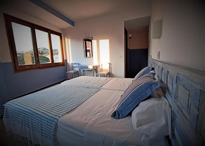 Hostal Santa Ana