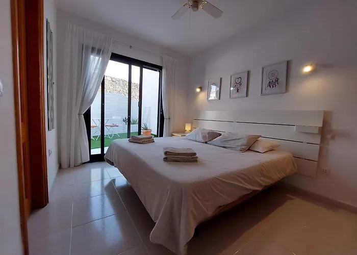 Sol Y Luna Room & Suite Lanzarote Holidays - Heated Pool!