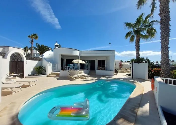 Sol Y Luna Room & Suite Lanzarote Holidays - Heated Pool!