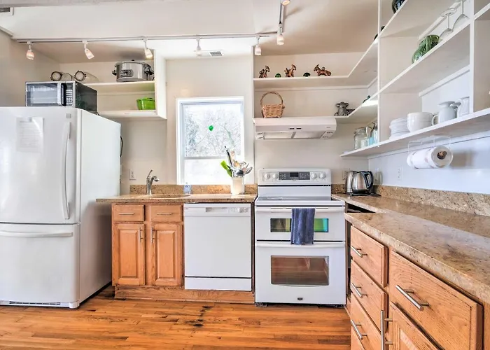 Chesapeake Bay Vacation Rental W/ Boat Dock!