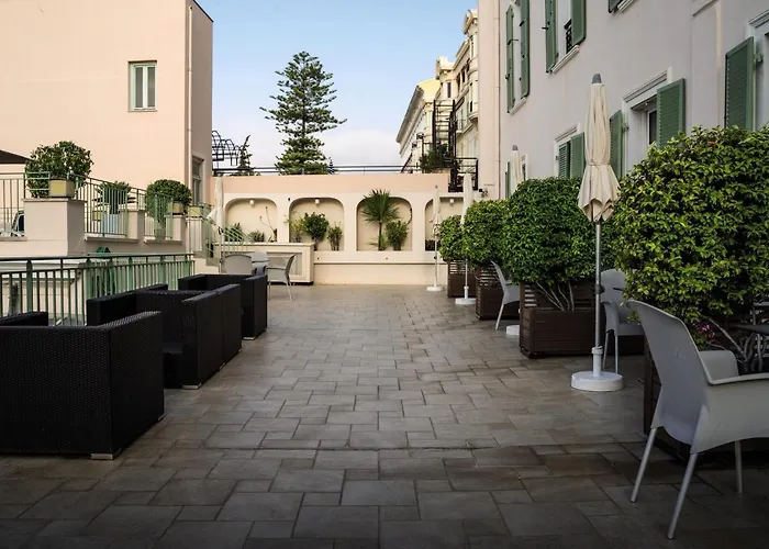 Hotel Vendome Menton